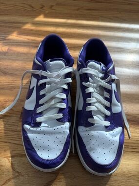 Nike Men's Purple and White Athletic Shoes Low Top